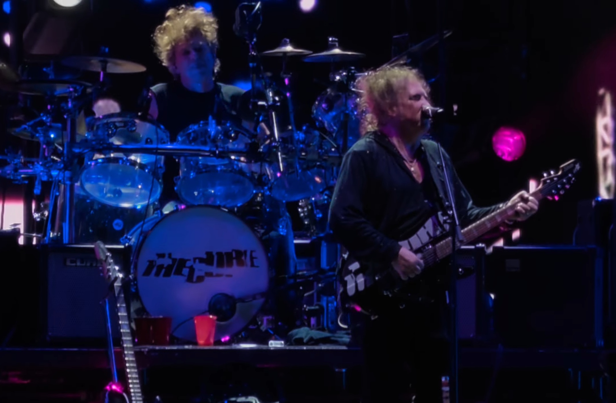 The Cure στο Ejekt Festival 2026: Ένα προσωπικό ραντεβού 30 χρόνων στην άσφαλτο του ΟΑΚΑ (Video)